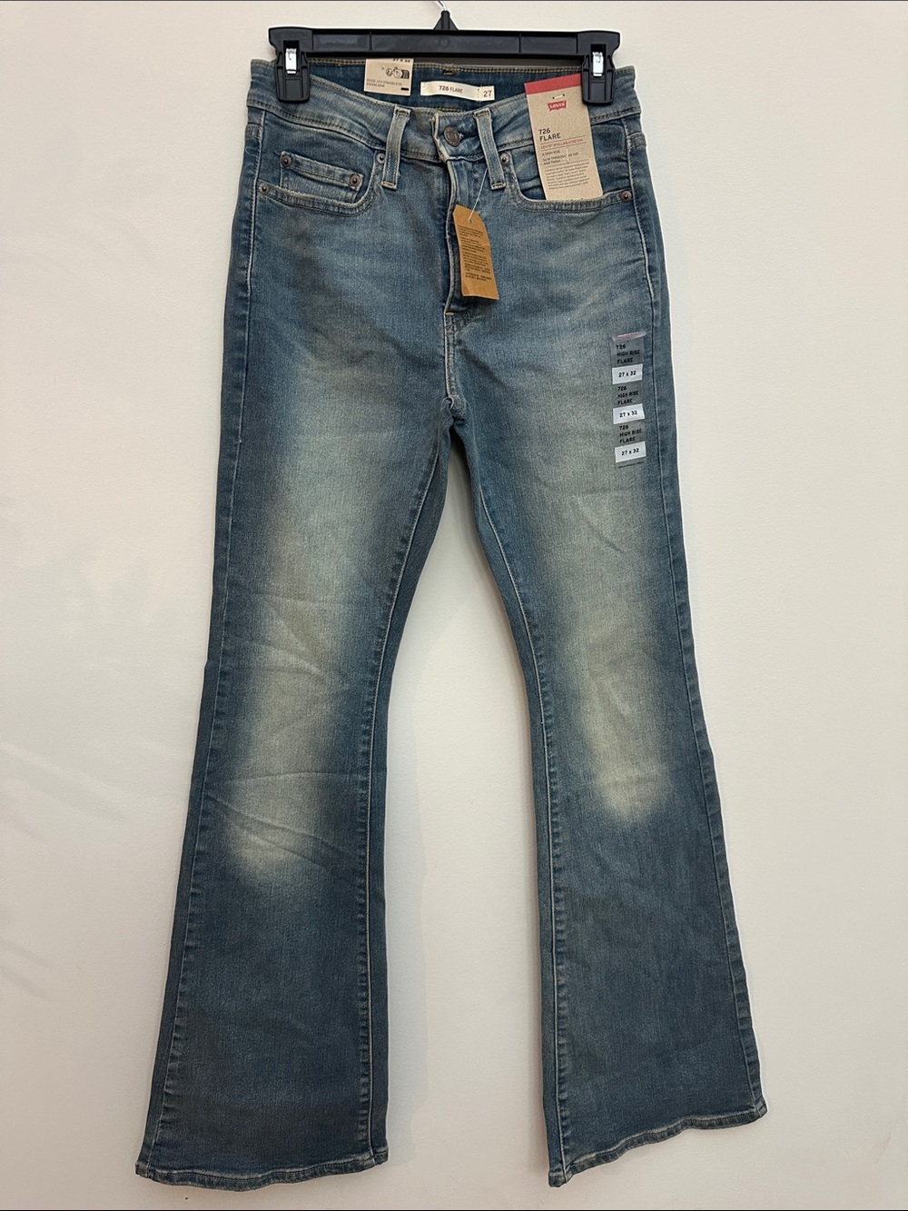 Levi's Women's Blue Flare Jeans with Red Tab - Picture 5 of 5